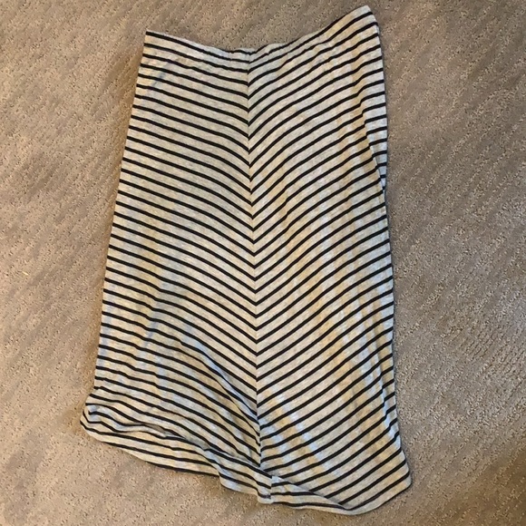 High-Low grey jersey mini skirt with stripes - Picture 5 of 5